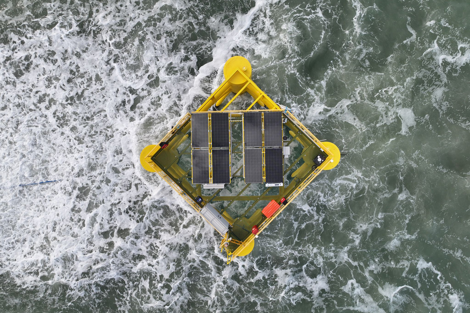 SeaVolt Floater installation